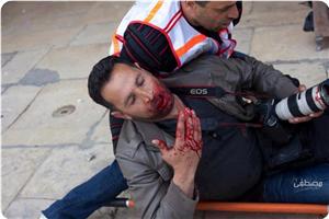 Les violations contre les journalistes palestiniens continuent